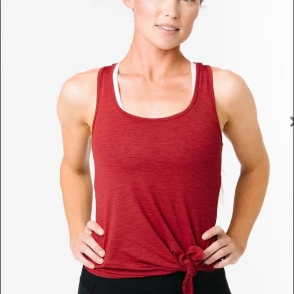 🆕 Zyia Red Knot Just a Cute Tank